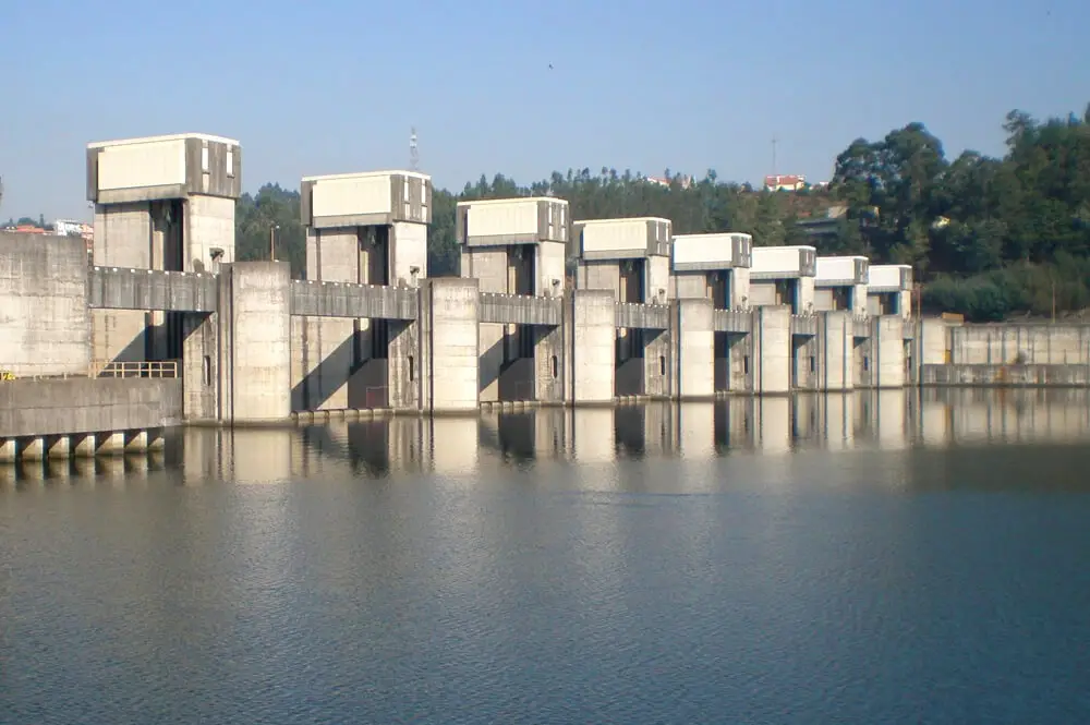 Barragem de Crestuma-Lever